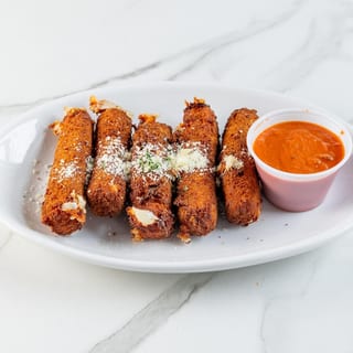 HH HOMEMADE MOZZARELLA STICKS